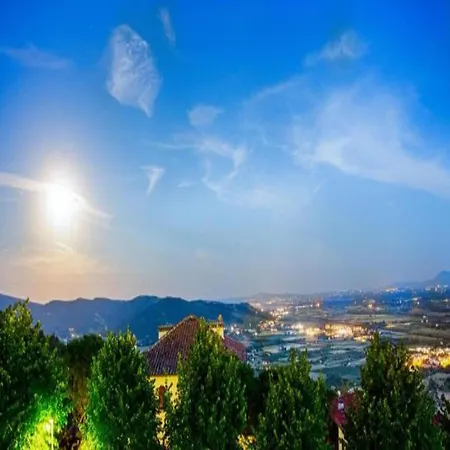 Country Charm Near Hébergement de vacances *